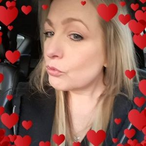 Meet your Posher, Christie